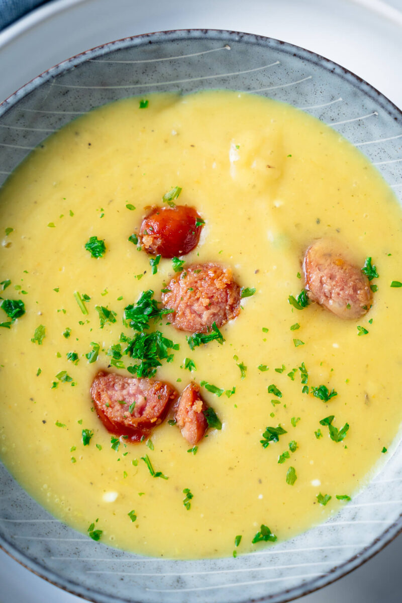 Kartoffelcremesuppe mit Mettenden -würzig, lecker &amp; einfach zu kochen ...