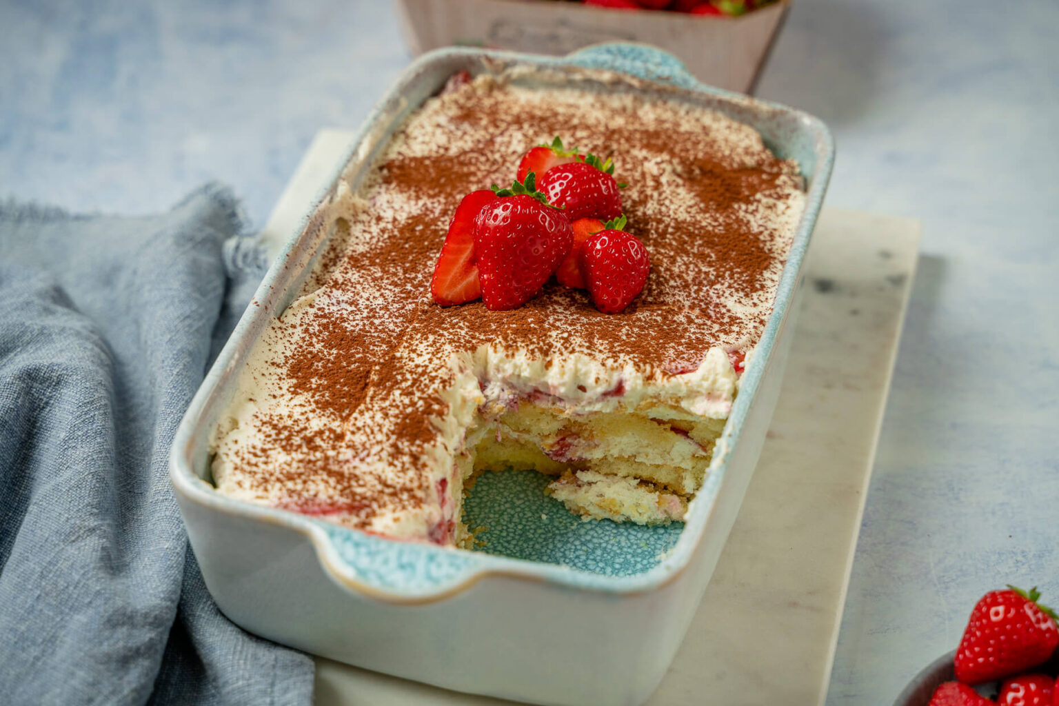 Erdbeer Tiramisu - einfaches Sommer-Dessert mit Mascarpone und Quark ...