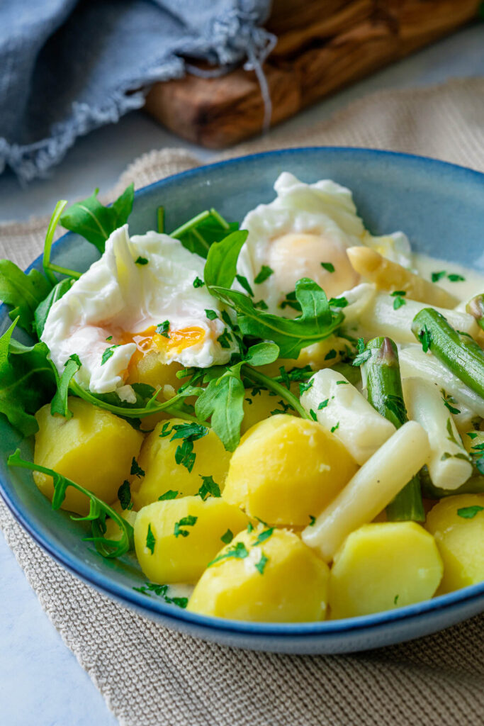 Schmeckt fantastisch - Spargelbruch für Spargelragout mit Kartoffeln und pochierten Eiern