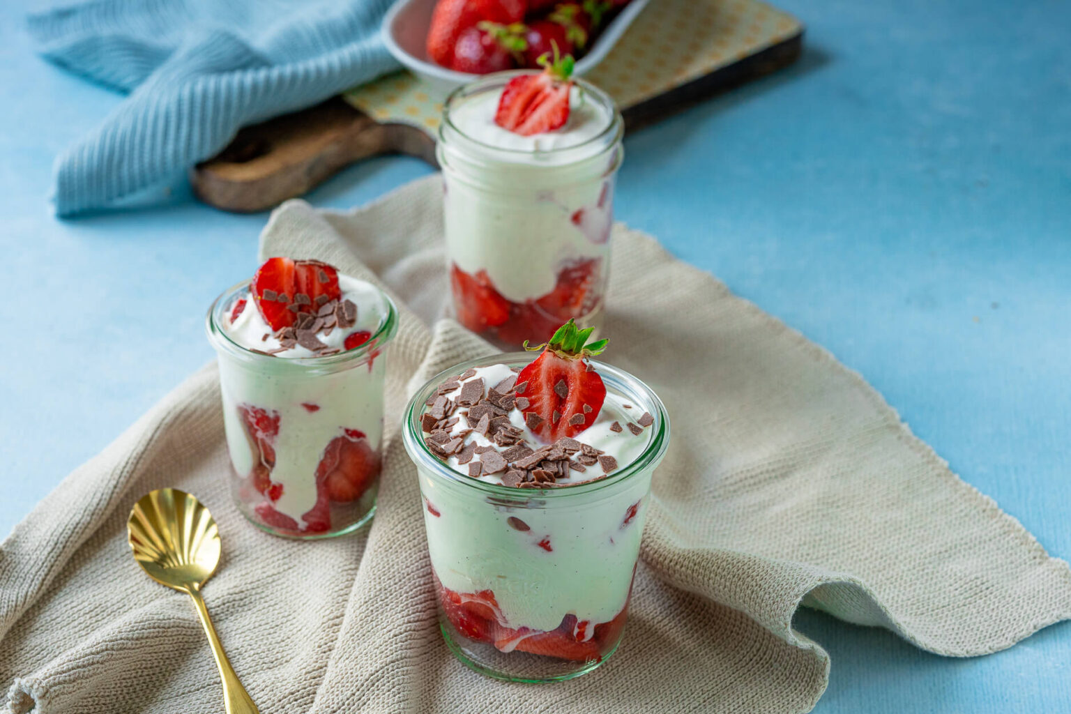 Quarkspeise mit Erdbeeren - Erdbeerquark Rezept - lecker schnell