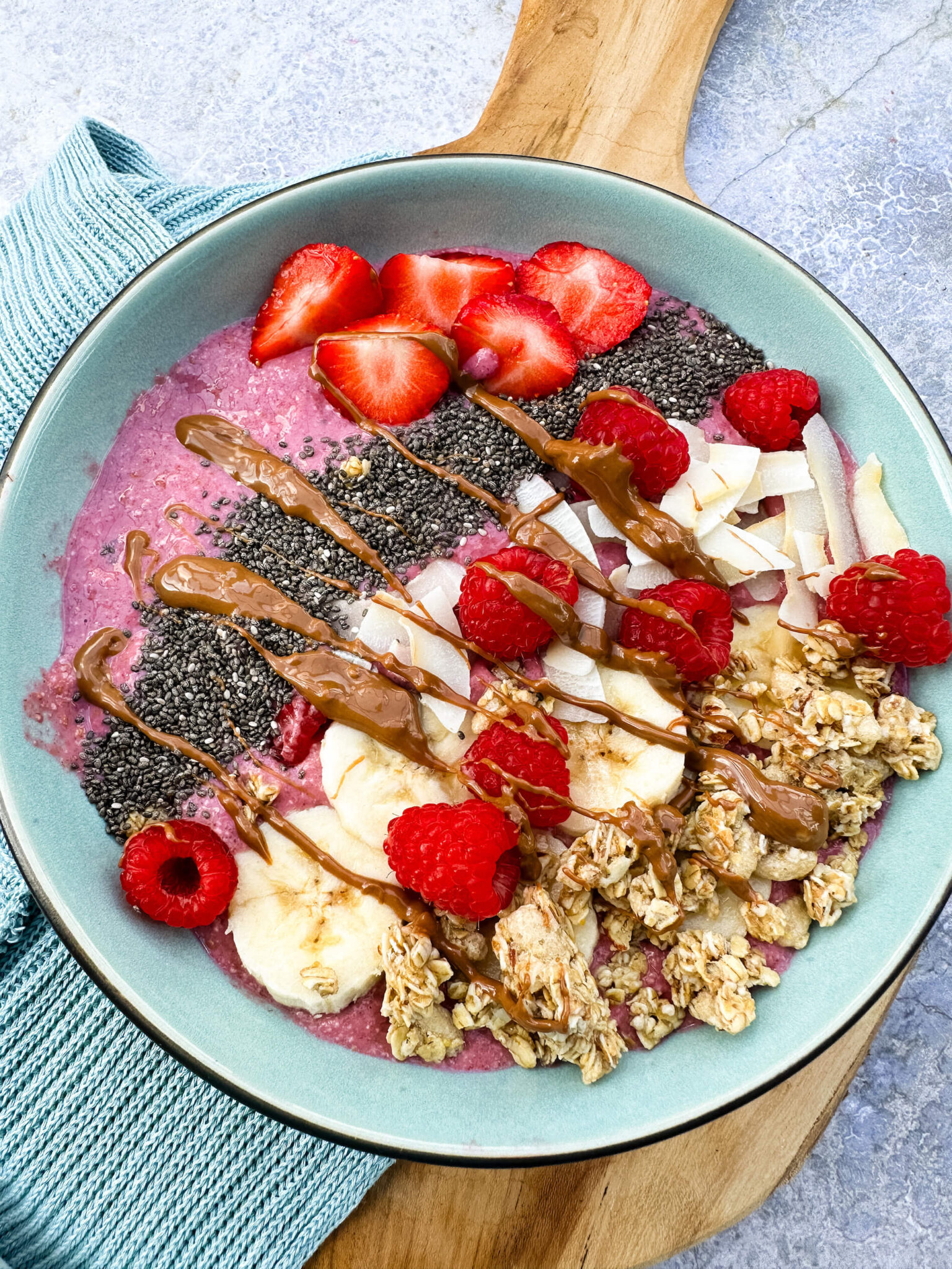 wake-up-porridge-bowl-fr-hst-cks-rezept-mit-beeren-haferflocken