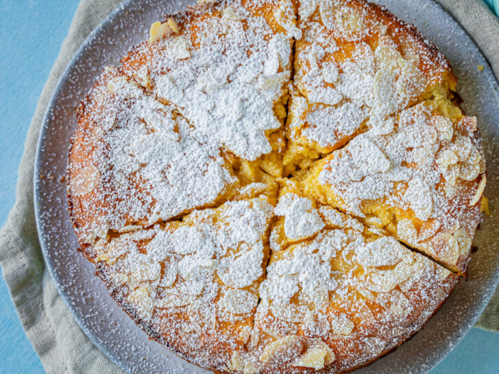 Italienischer Ricottakuchen mit Marzipan – Knaller Rezept für fluffigen Käsekuchen mit Marzipangeschmack