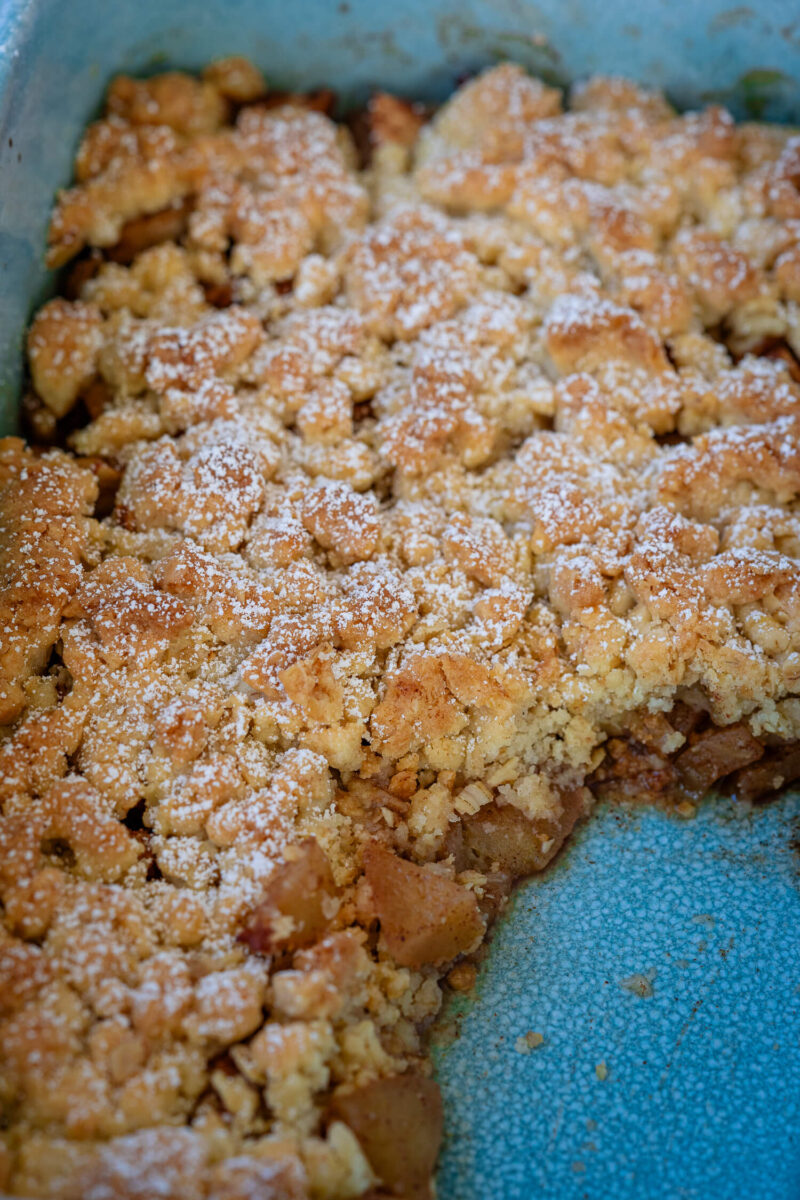 Apfel Crumble backen - einfaches Apple Crumble Rezept Apfel Crumble backen - einfaches Apple Crumble Rezept