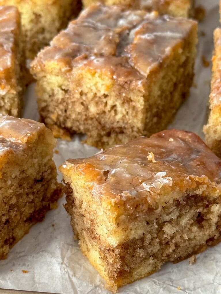 Zimtkuchen mit Vanilleglasur - Du kannst aber auch noch Frischkäse mit einrühren