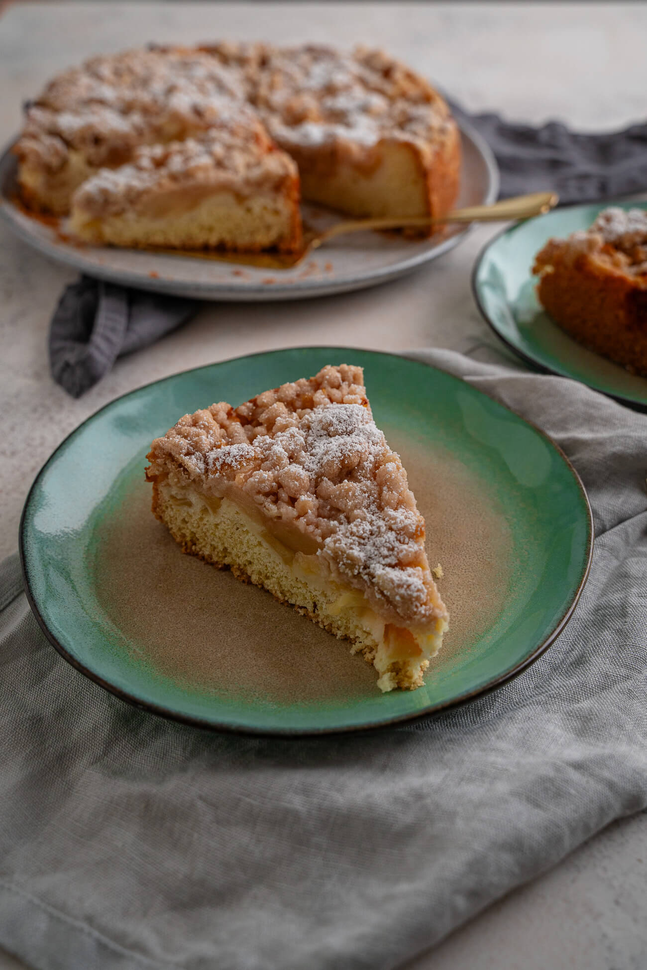 Saftiger Apfelkuchen mit Streuseln - einfach &amp; lecker