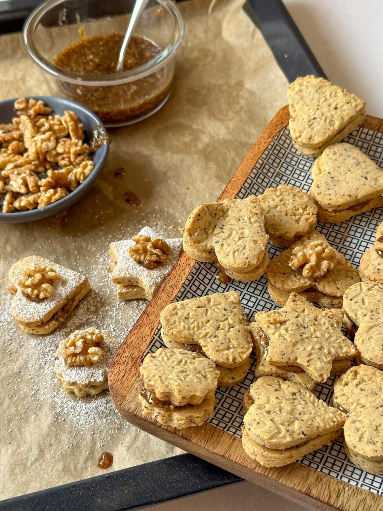 Walnuss Herzen - Rezept für gefüllte Walnussplätzchen