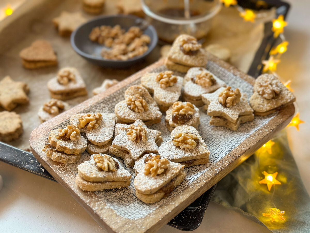 Walnuss Herzen - Rezept für gefüllte Walnussplätzchen