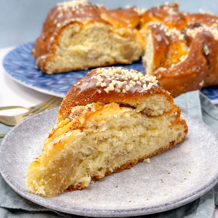 Mandel-Marzipan-Kranz - Marzipankuchen für die Weihnachtszeit - Einfach ...