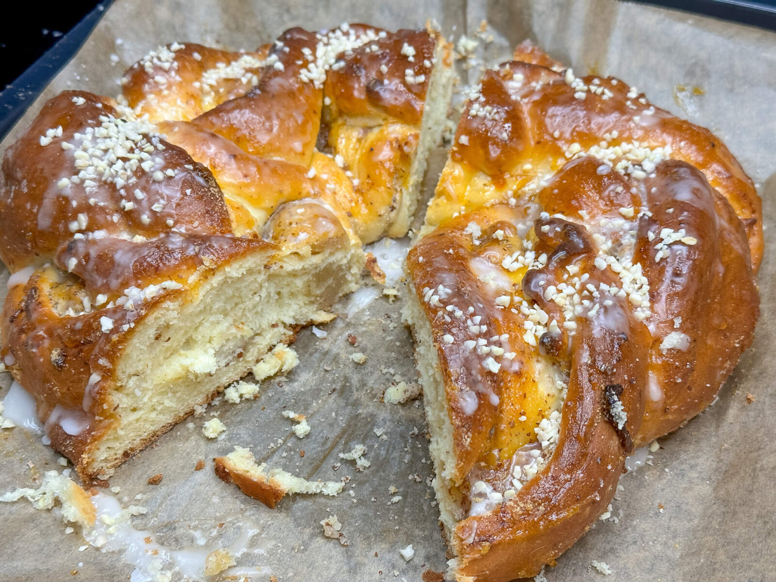 Mandel-Marzipan-Kranz - Marzipankuchen für die Weihnachtszeit - Einfach ...