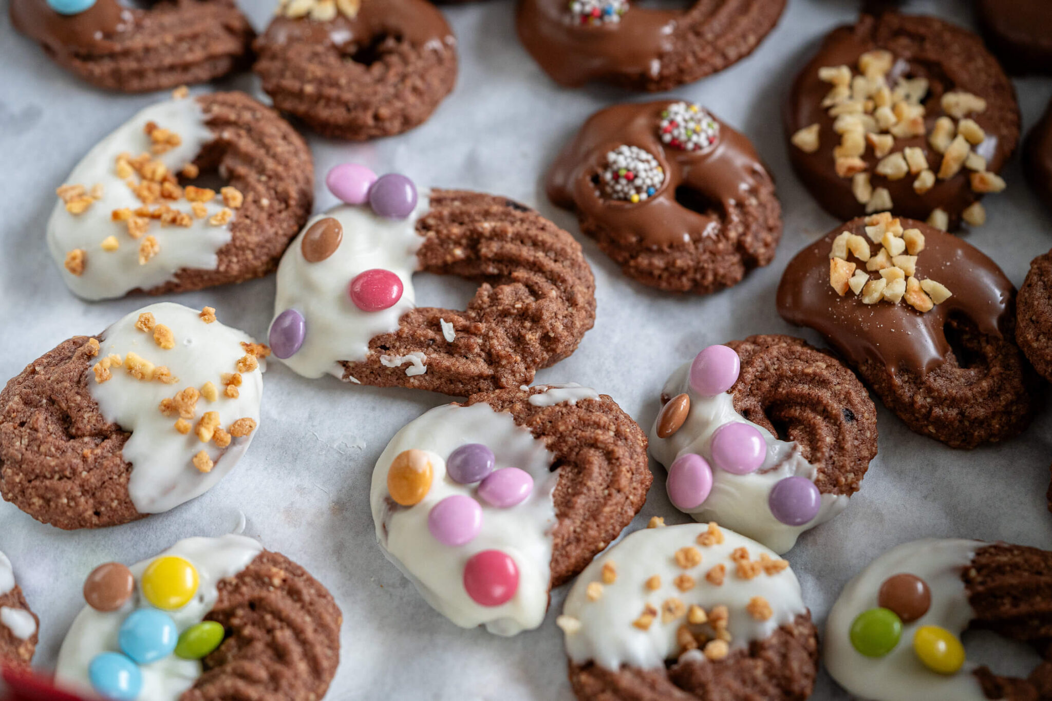 Haselnuss Sterne - leckere Weihnachtsplätzchen mit Nussfüllung ...