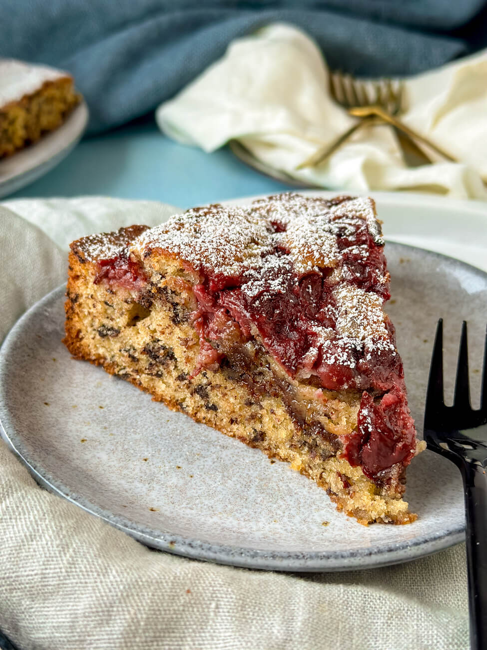 Versunkener Kirschkuchen - mit Schokolade, Mandeln und Marzipanaroma ...