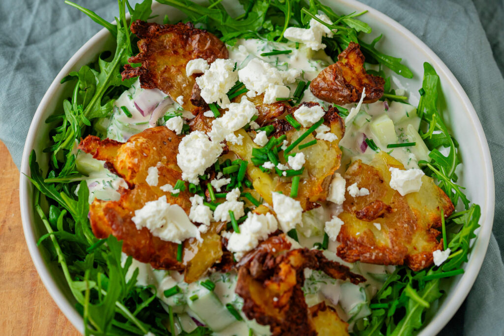 Mega knuspriger Kartoffelsalat mit Joghurtdressing