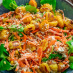 Salat mit knusprigen Gnocchi