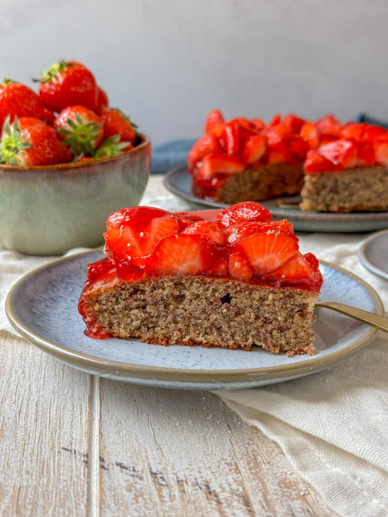 Erdbeerkuchen mit Mandeln - glutenfreies Rezept für Erdbeerkuchen