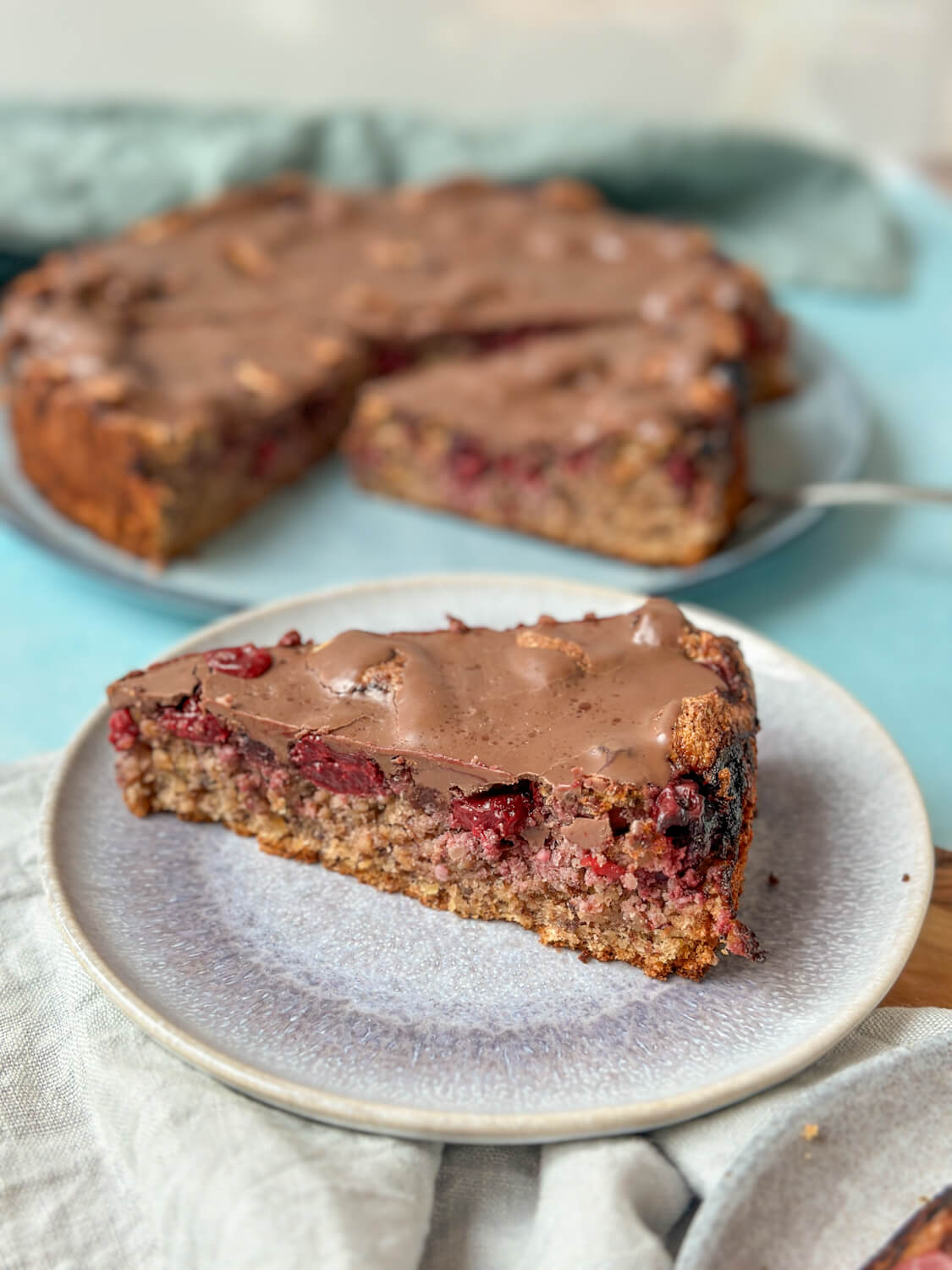 Saftiger Nusskuchen ohne Mehl - Glutenfreier Kirschenkuchen