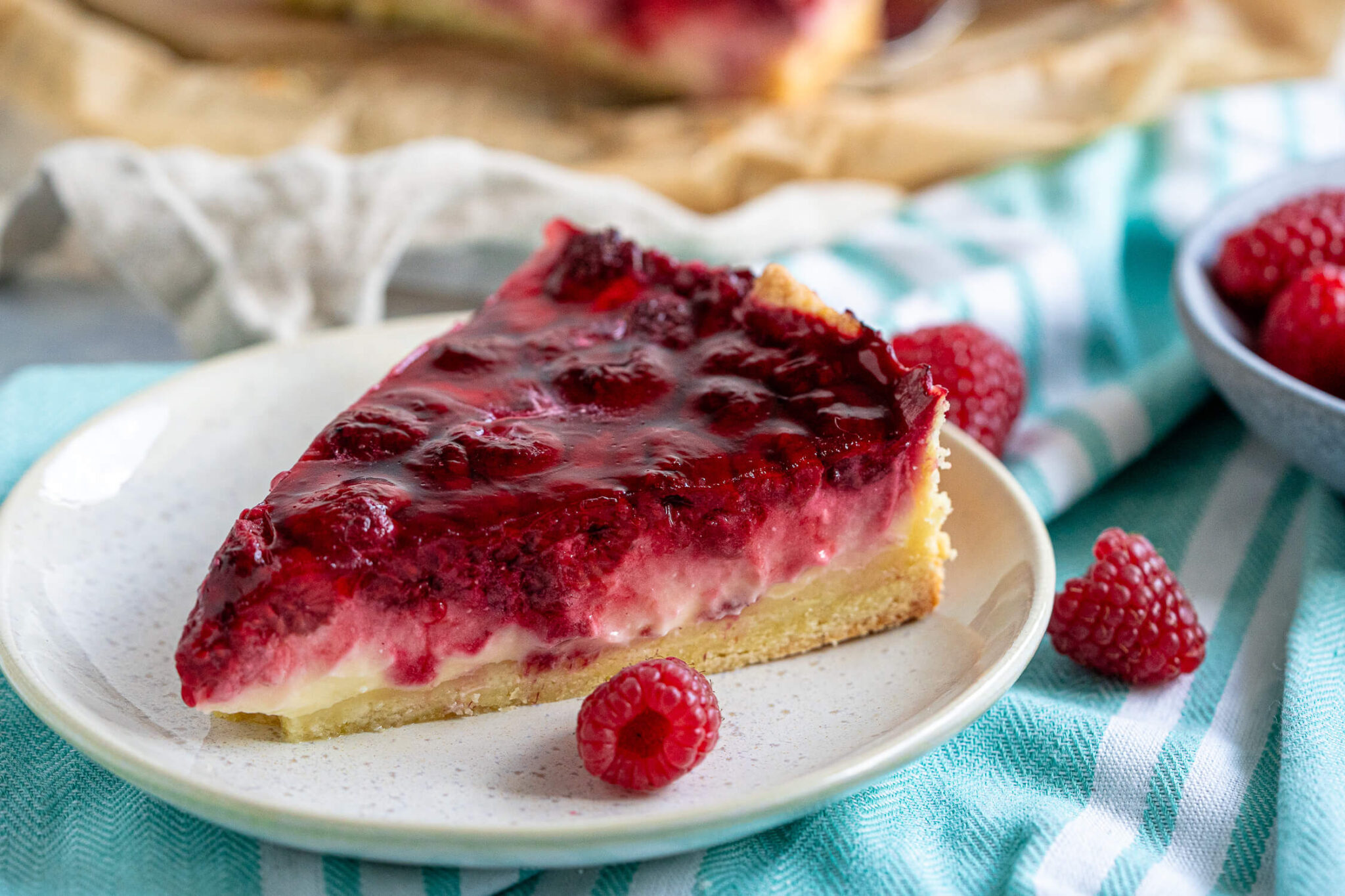 Einfaches Himbeer-Schmand-Kuchen Rezept - cremig &amp; köstlich