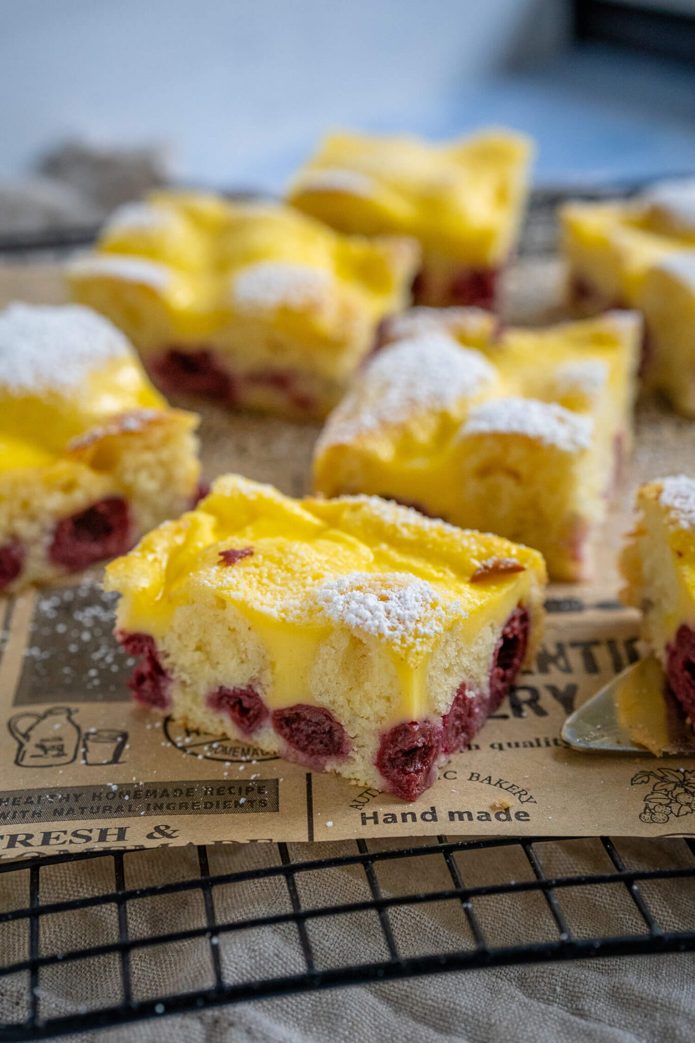 Einfaches Rezept - Kirschkuchen mit Schmand Guss