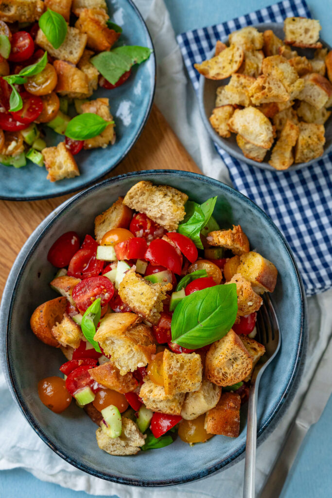 Einfaches Rezept für Brotsalat aus der Toskana