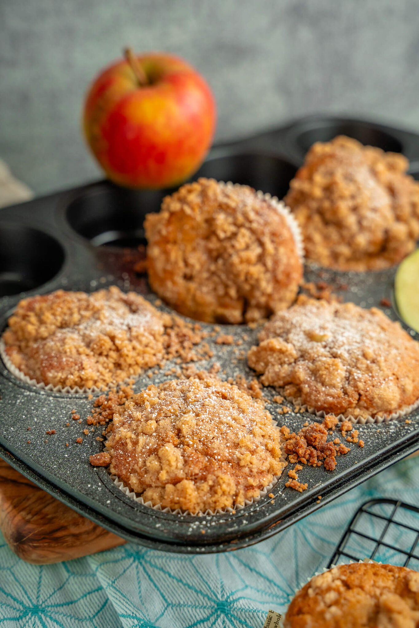 Einfache Apfel-Zimt-Muffins – saftig &amp; mit Streuseln backen