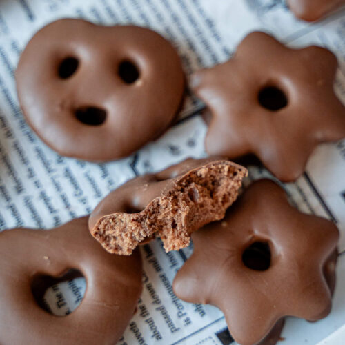Weiche Lebkuchen in Schokolade