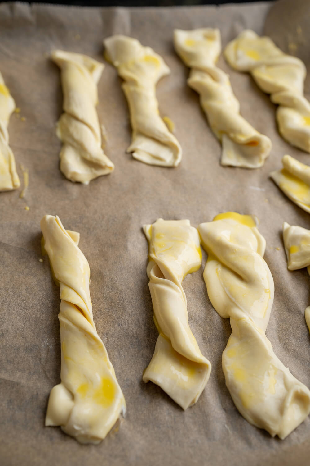 Vanille-Quarkstangen aus Blätterteig – super lecker und fertig in 20 ... Vanille-Quarkstangen aus Blätterteig – super lecker und fertig in 20 ...