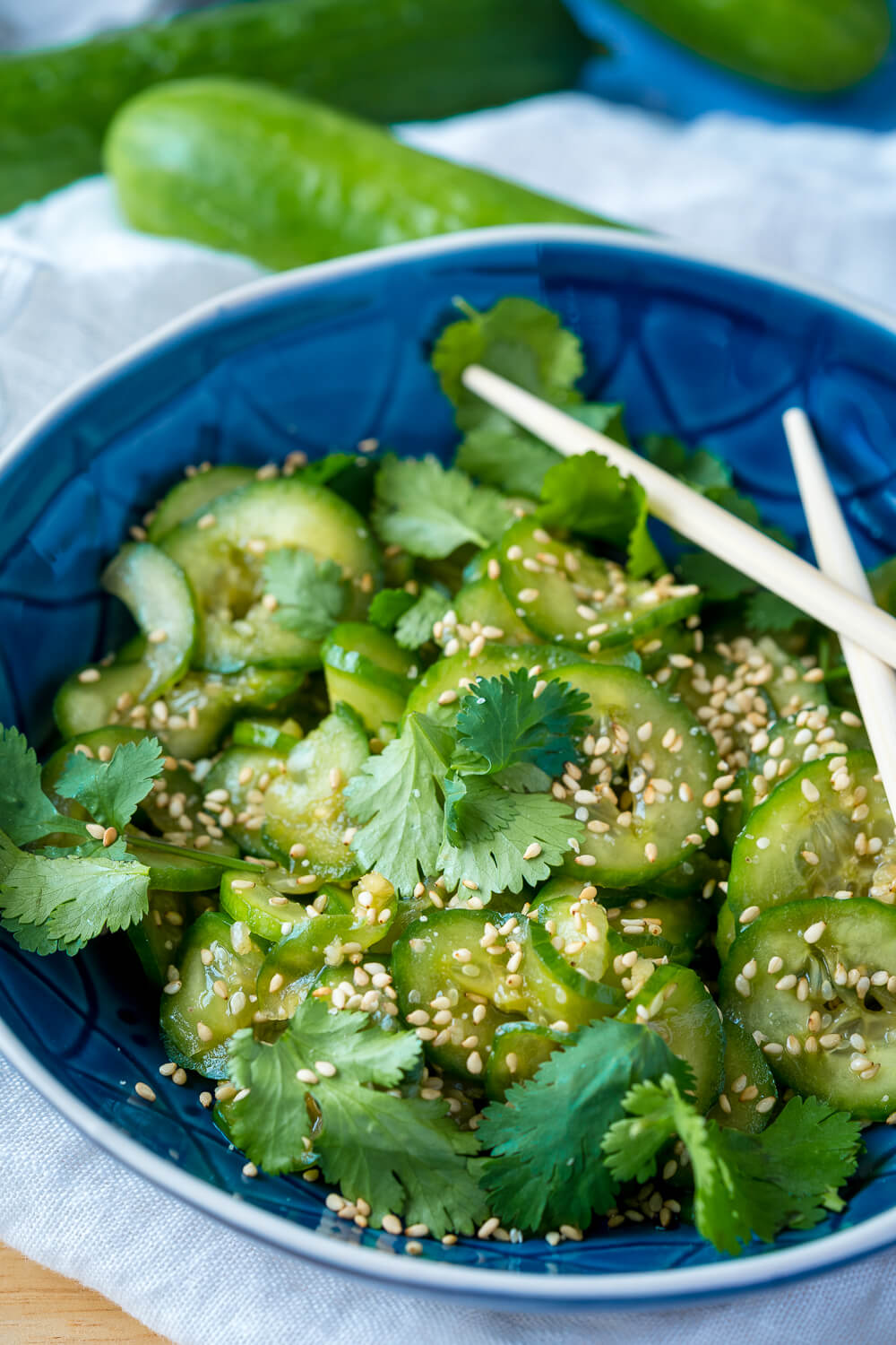 Asiatischer Gurkensalat – einfaches Rezept – schnell und lecker