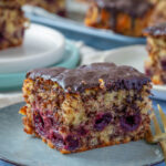 Ameisenkuchen mit Kirschen
