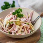 Wurstsalat mit Käse