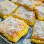 Blätterteigkuchen mit Puddingcreme und Apfel