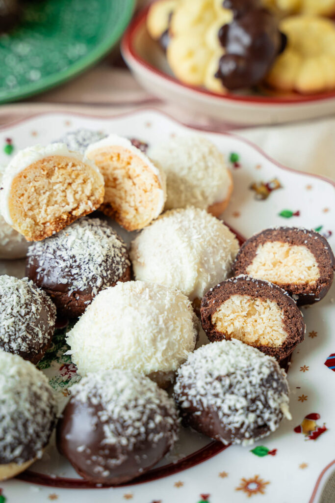 Kokoskugeln - Plätzchen mit Kokosfüllung