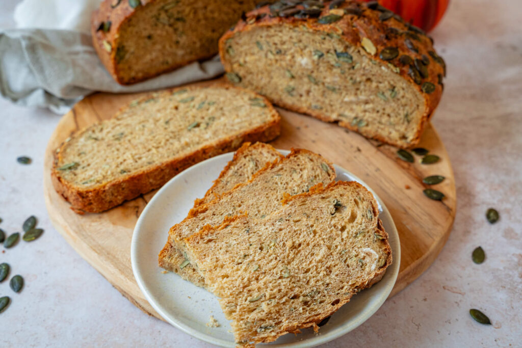 richtig leckeres Brot mit Kürbiskernen selber backen