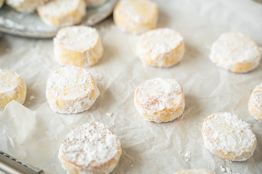Leckere Marzipan Plätzchen von der Rolle