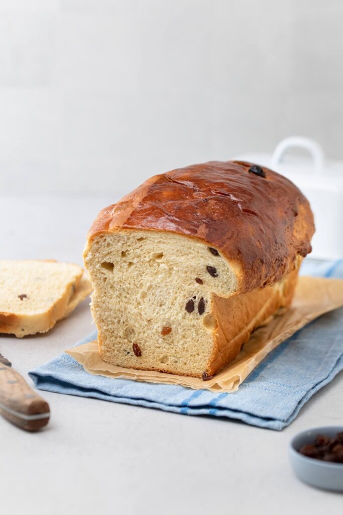 Rosinenbrot backen - Omas Rosinenstuten