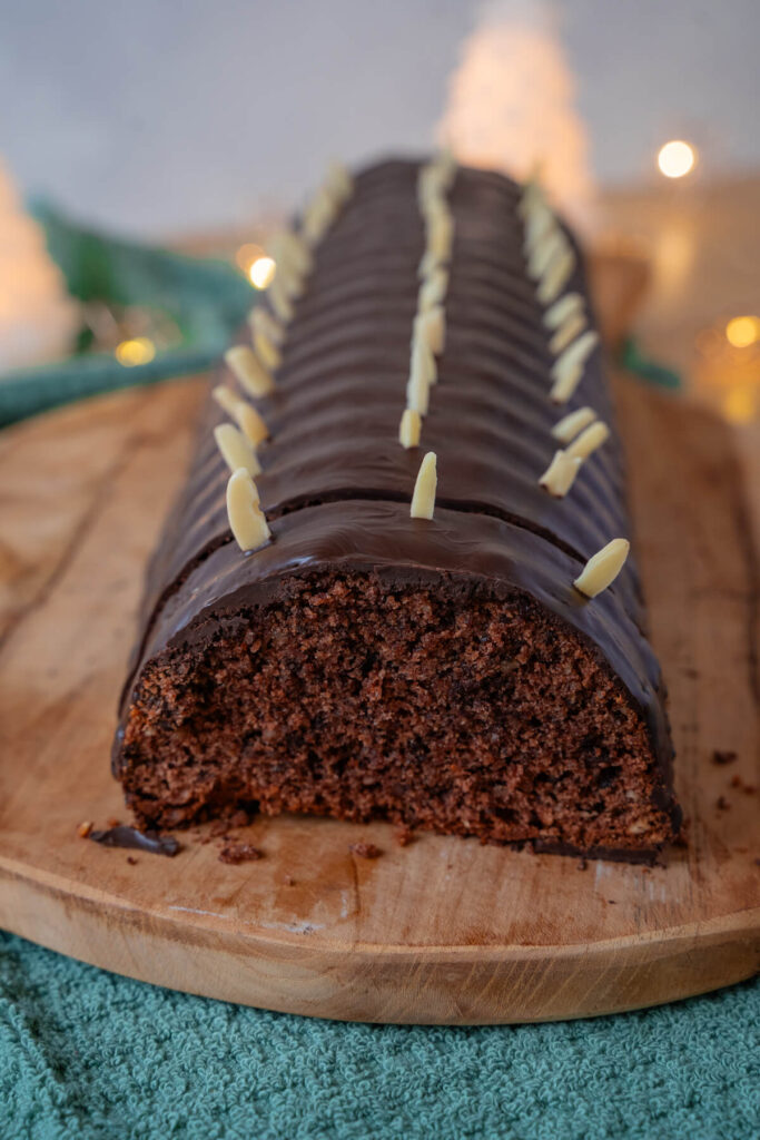 Super leckerer saftiger Schokokuchen mit Mandeln - Rehrücken