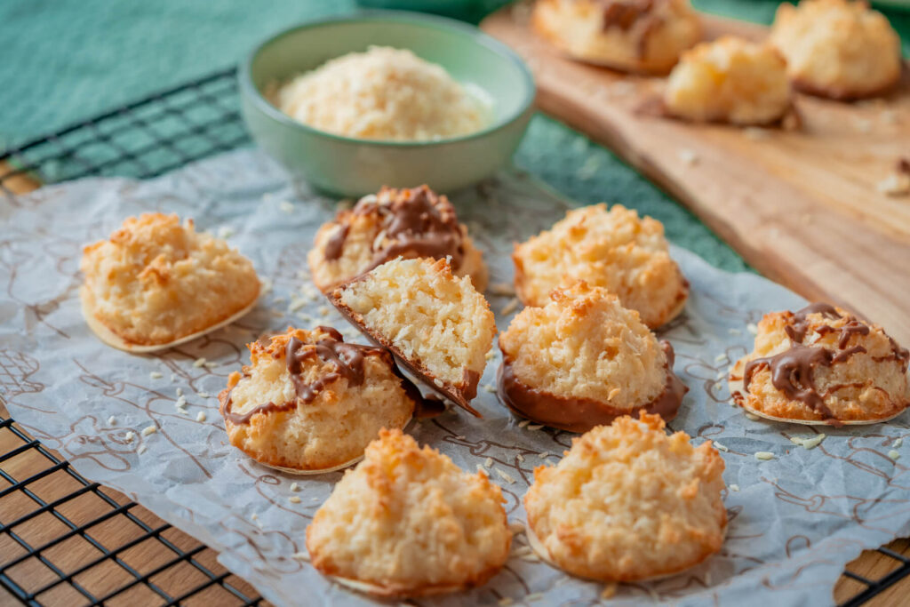 SAFTIGE KOKOSMAKRONEN