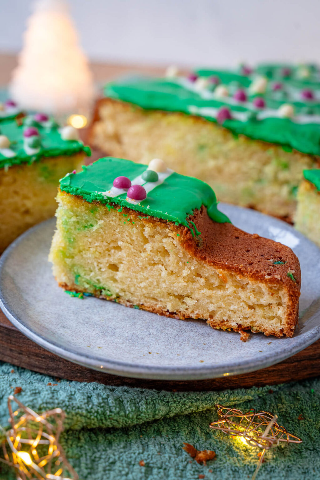 Einfacher Tannenbaum-Rührkuchen für Weihnachten