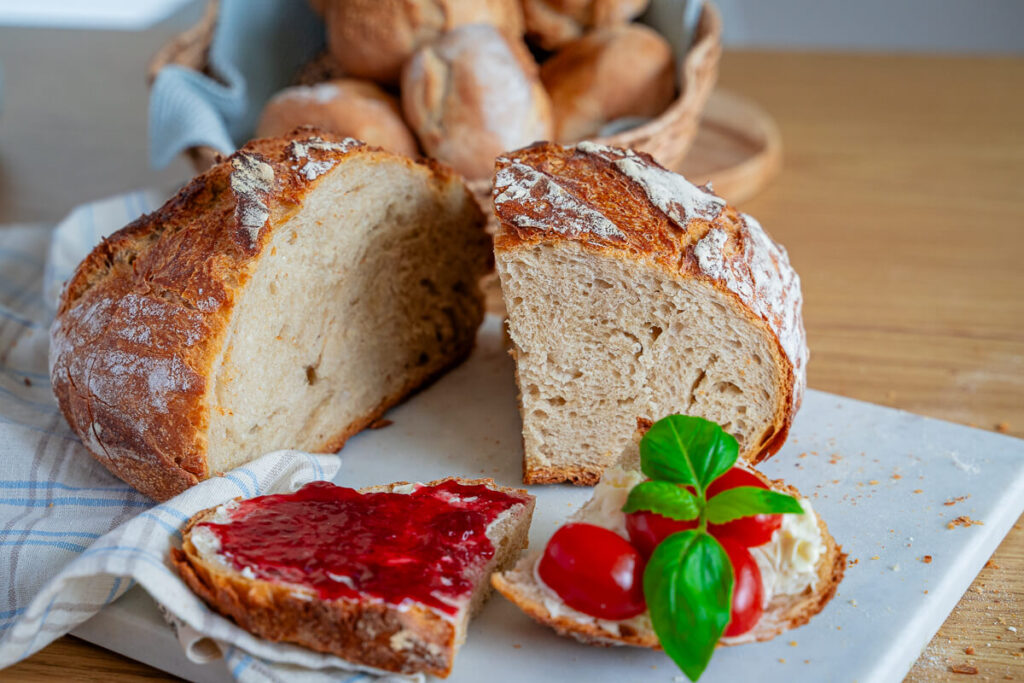 Brot selber backen - mit wenig Hefe