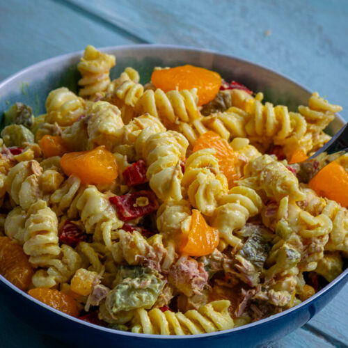 Curry-Nudelsalat mit Thunfisch und Mandarinen