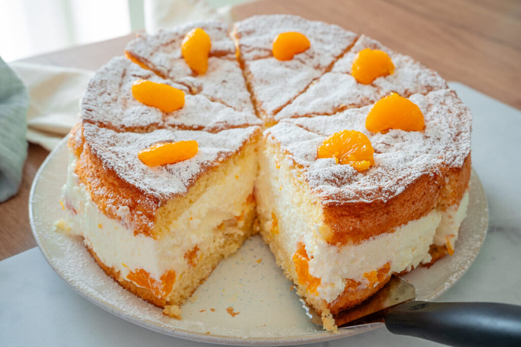 Omas Mandarinentorte - Käsesahnetorte mit Biskuit