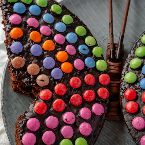Schmetterlings-Schokokuchen mit Smarties