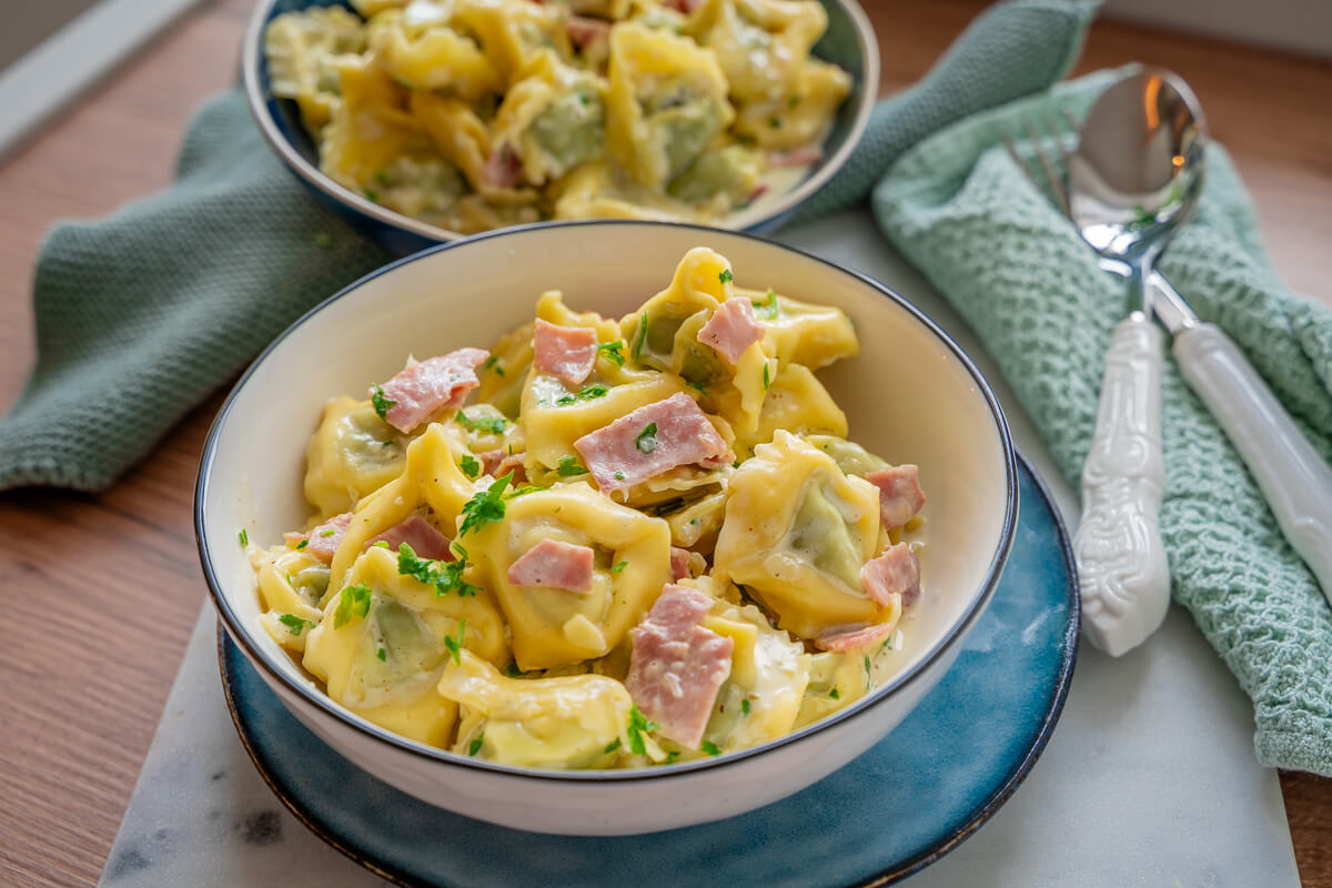 Tortellini in Sahnesoße