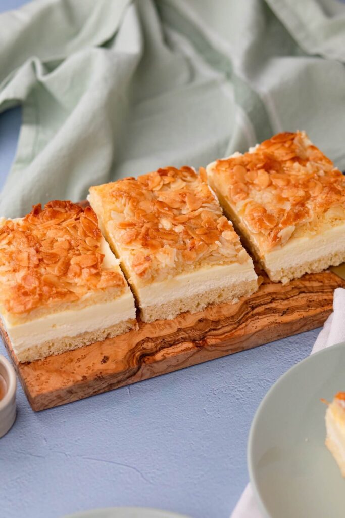 Bienenstich nach Omas Rezept – saftig und cremig