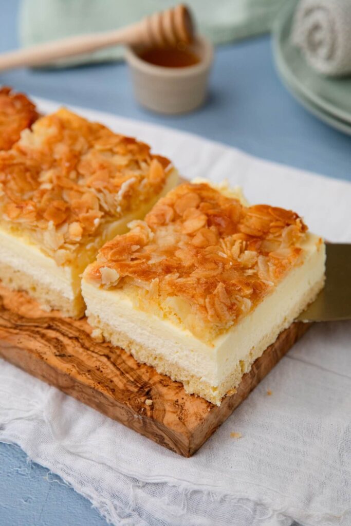 Bienenstich nach Omas Rezept – saftig und cremig