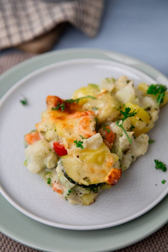 Gemüseauflauf mit cremiger Béchamel soße