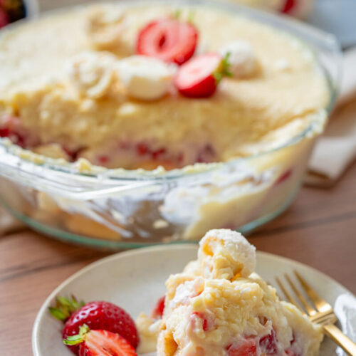 Cremiges Erdbeer-Raffaello-Dessert