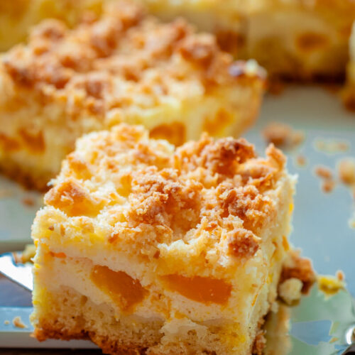 Mandarinen-Käsekuchen mit Kokosstreuseln