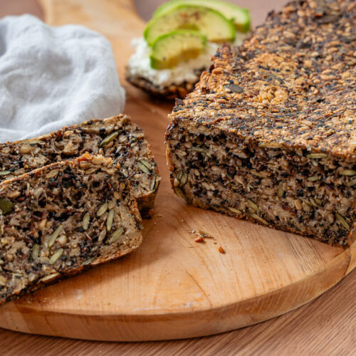 Korn-an-Korn-Brot – saftiges Vollkornbrot mit Kernen und Samen