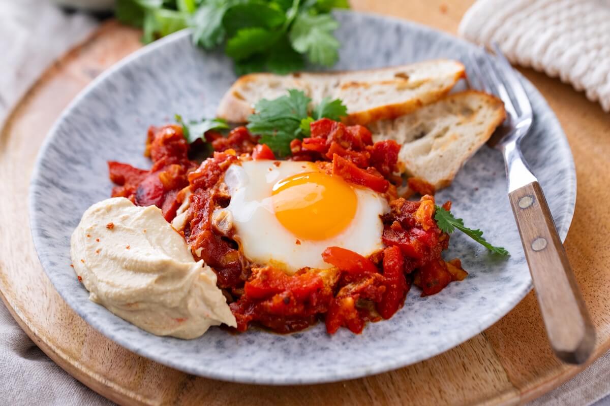 Shakshuka – einfaches Tomatenrezept mit Eiern
