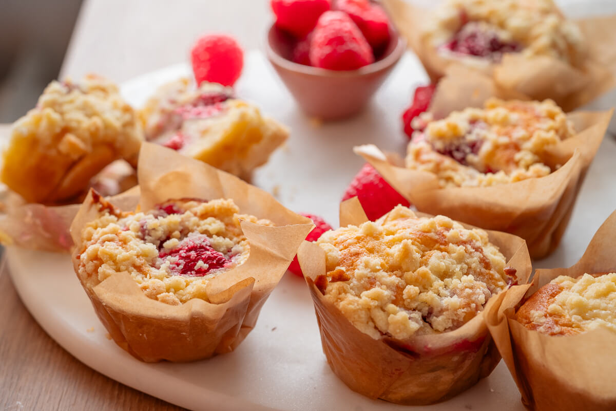 Himbeer Muffins mit Streuseln