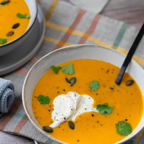 Kürbissuppe mit Kokosmilch im Ofen